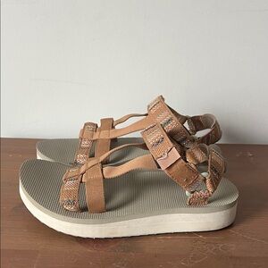 Teva Women’s Midform Arivaca Aviles Chipmunk Size 7 🔥